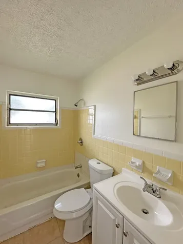 1107 N 21st Street Fort Pierce FL 34950