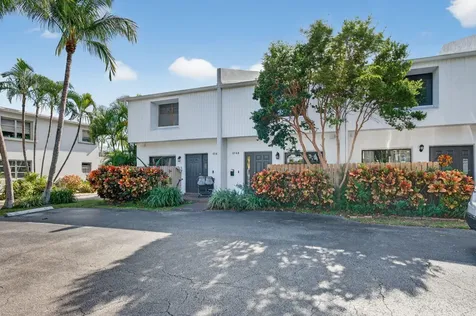 2140 Ne 44th Street Lighthouse Point FL 33064