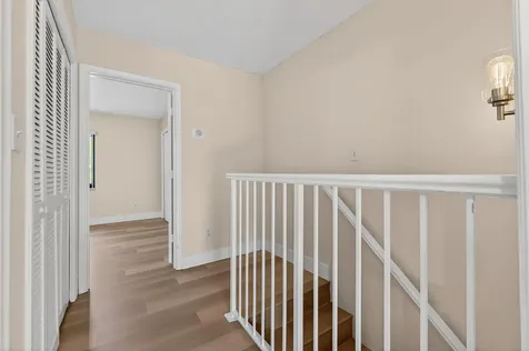 2140 Ne 44th Street Lighthouse Point FL 33064