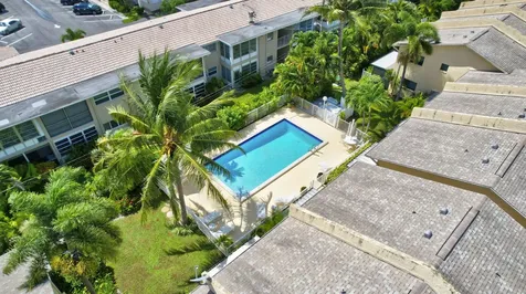 2140 Ne 44th Street Lighthouse Point FL 33064
