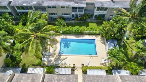 2140 Ne 44th Street Lighthouse Point FL 33064