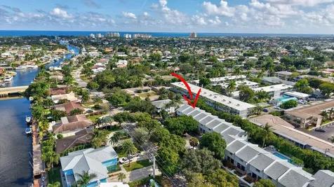 2140 Ne 44th Street Lighthouse Point FL 33064