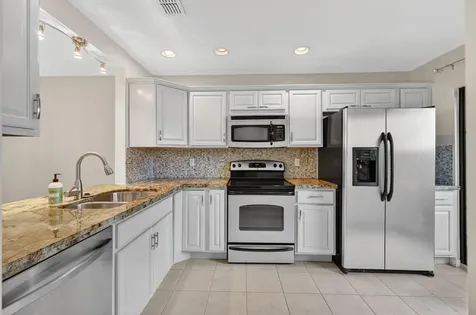 2140 Ne 44th Street Lighthouse Point FL 33064