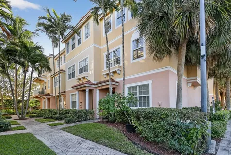 115 Harbors Way Boynton Beach FL 33435