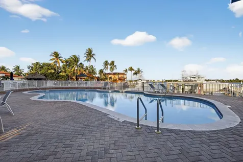 115 Harbors Way Boynton Beach FL 33435