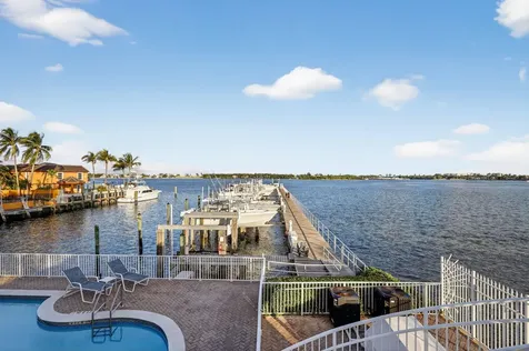 115 Harbors Way Boynton Beach FL 33435