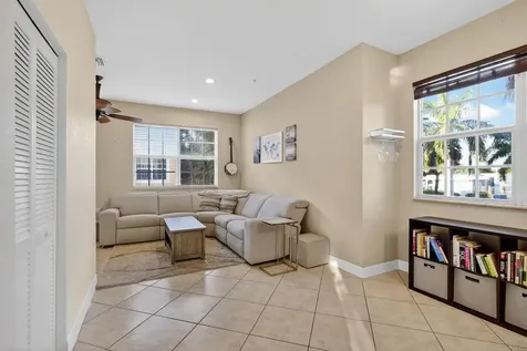 115 Harbors Way Boynton Beach FL 33435