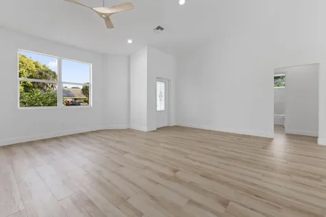 2612 Se Solana Lane Port Saint Lucie FL 34952