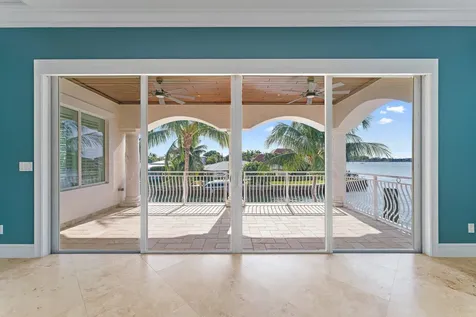 1021 Coral Way Singer Island FL 33404