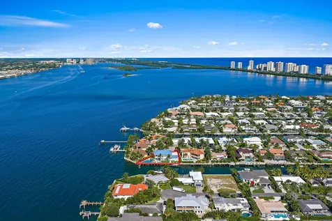 1021 Coral Way Singer Island FL 33404