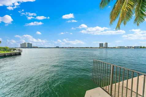 1021 Coral Way Singer Island FL 33404