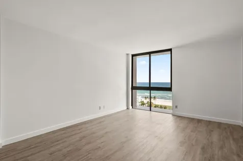 1600 S Ocean Drive Hollywood FL 33019