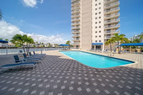 1600 S Ocean Drive Hollywood FL 33019