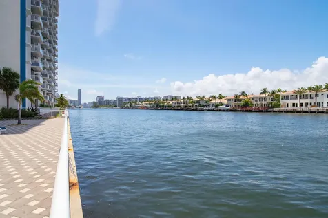 1600 S Ocean Drive Hollywood FL 33019