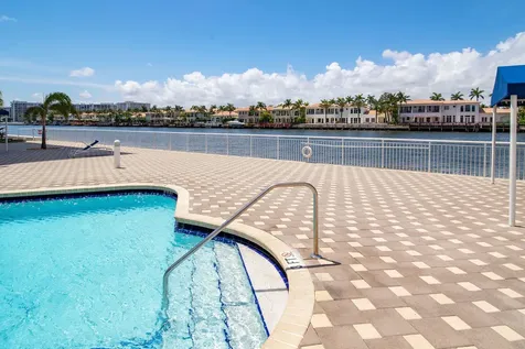 1600 S Ocean Drive Hollywood FL 33019