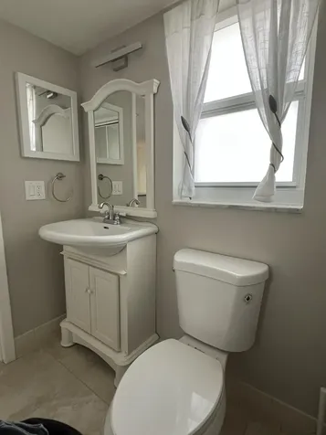 230 Ne 26th Avenue Boynton Beach FL 33435