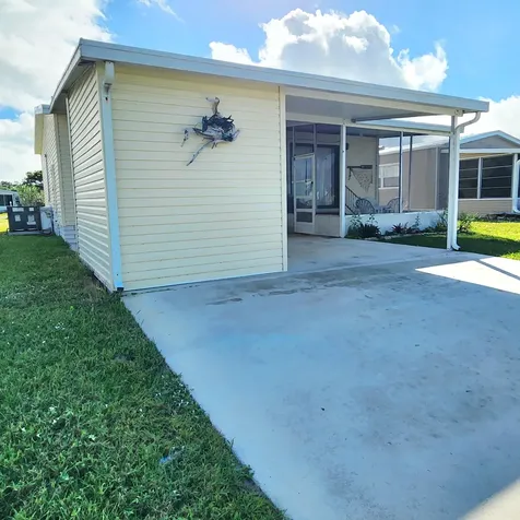 526 Hemingway Terrace Fort Pierce FL 34982