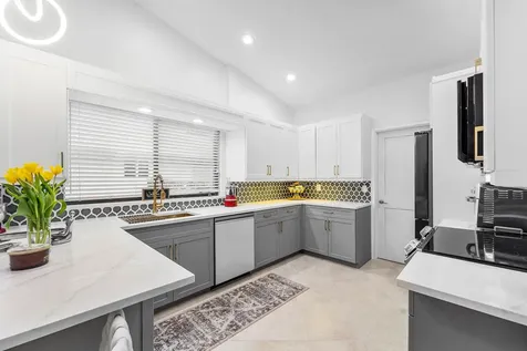 1370 Nw 28th Avenue Delray Beach FL 33445