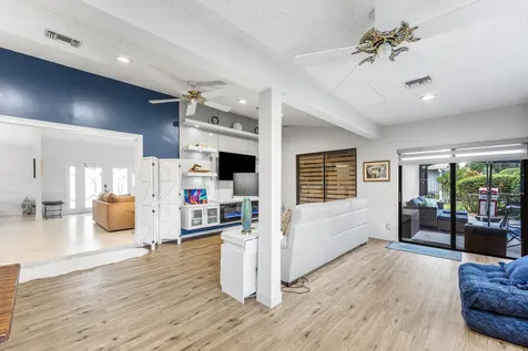 1370 Nw 28th Avenue Delray Beach FL 33445