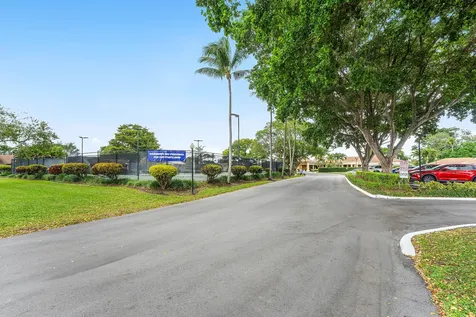 1370 Nw 28th Avenue Delray Beach FL 33445