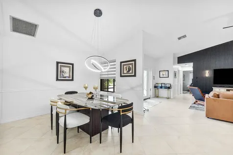 1370 Nw 28th Avenue Delray Beach FL 33445