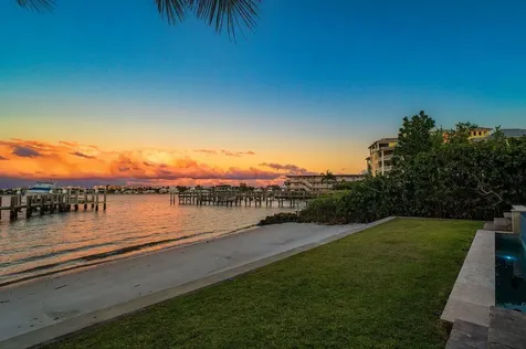 200 N Lake Drive Lantana FL 33462
