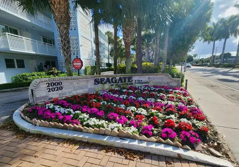 2000 S Federal Highway Boynton Beach FL 33435