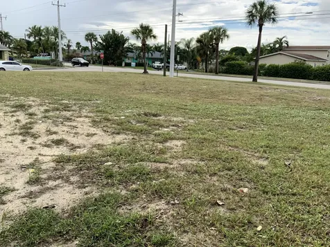 Null 32nd & S Avenue Riviera Beach FL 33404