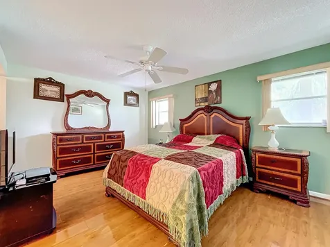 6080 Nw 44th Street Lauderhill FL 33319
