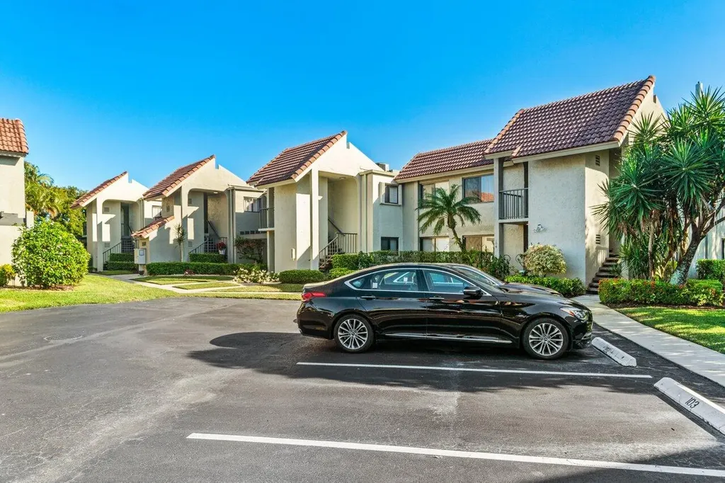 5589 Fairway Park Drive Boynton Beach FL 33437