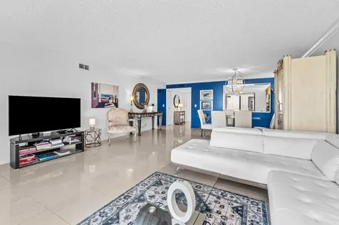 5589 Fairway Park Drive Boynton Beach FL 33437