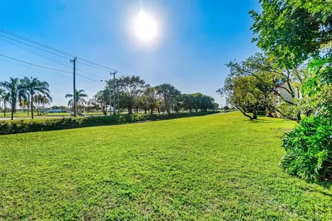 5589 Fairway Park Drive Boynton Beach FL 33437