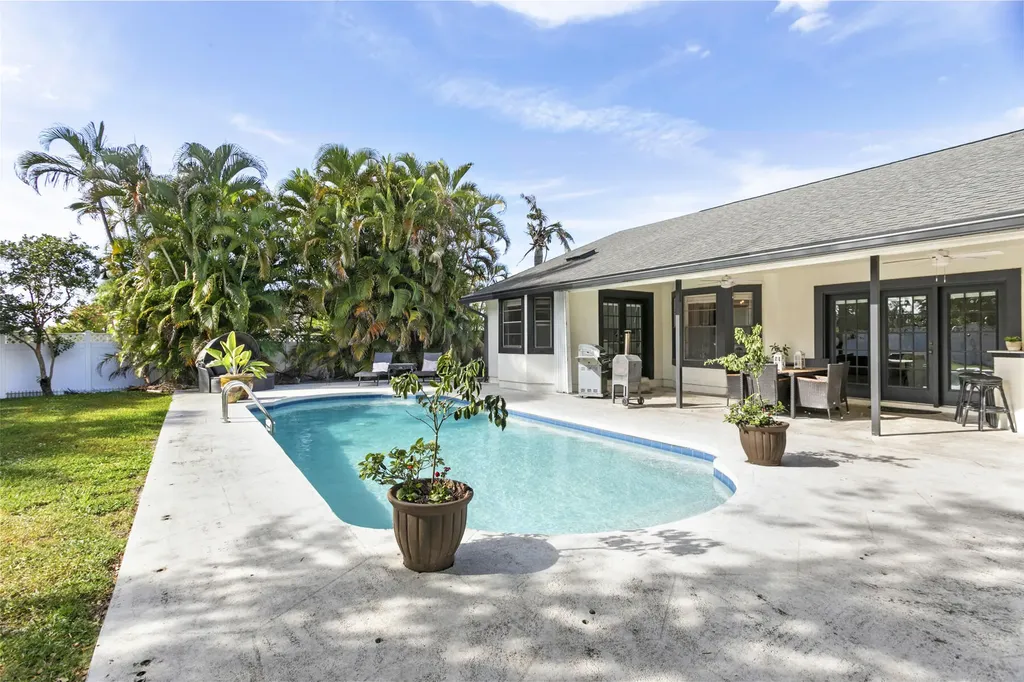 1855 Primrose Lane Wellington FL 33414