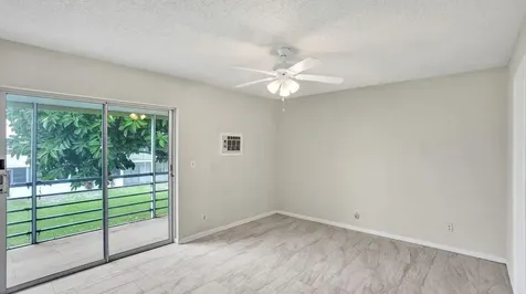 118 Sheffield West Palm Beach FL 33417