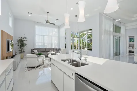 8988 Lakes Boulevard West Palm Beach FL 33412