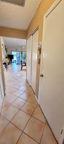 493 Sw 28th Avenue Delray Beach FL 33445