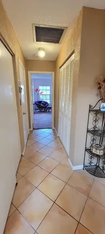 493 Sw 28th Avenue Delray Beach FL 33445