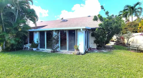 493 Sw 28th Avenue Delray Beach FL 33445