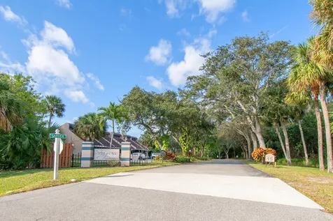 2474 Se Garden Terrace Port Saint Lucie FL 34952