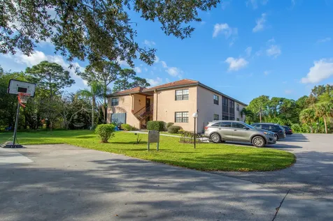 2474 Se Garden Terrace Port Saint Lucie FL 34952