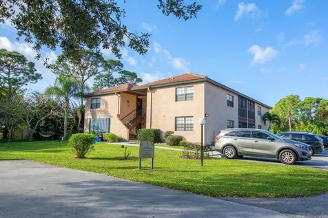 2474 Se Garden Terrace Port Saint Lucie FL 34952