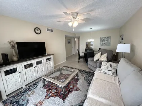 330 Ne 26th Avenue Boynton Beach FL 33435