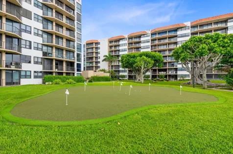 899 Jeffery Street Boca Raton FL 33487