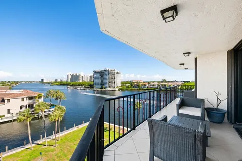 899 Jeffery Street Boca Raton FL 33487