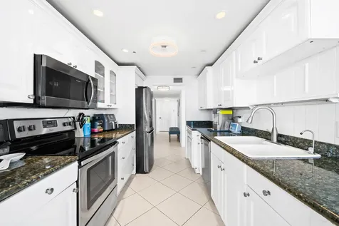 899 Jeffery Street Boca Raton FL 33487