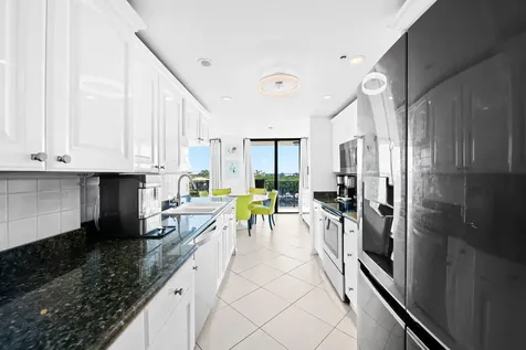 899 Jeffery Street Boca Raton FL 33487