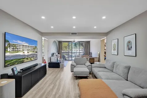 6193 Balboa Circle Boca Raton FL 33433