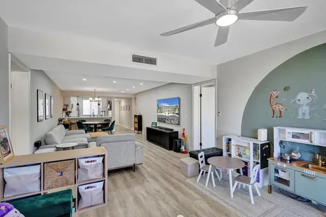 6193 Balboa Circle Boca Raton FL 33433