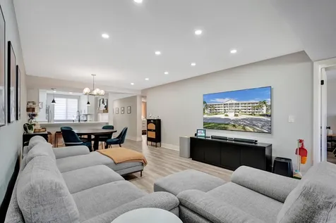 6193 Balboa Circle Boca Raton FL 33433