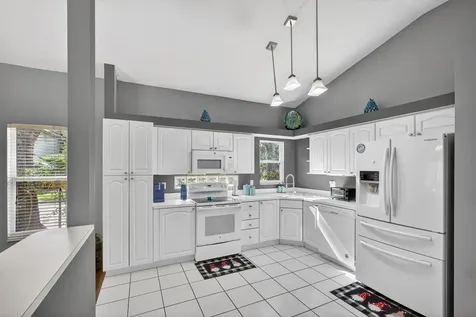 5156 Elpine Way Palm Beach Gardens FL 33418